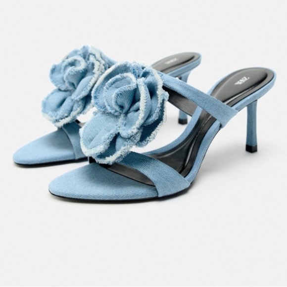 Zara Women's Blue Denim Sandals with Flower - Picture 2 of 10